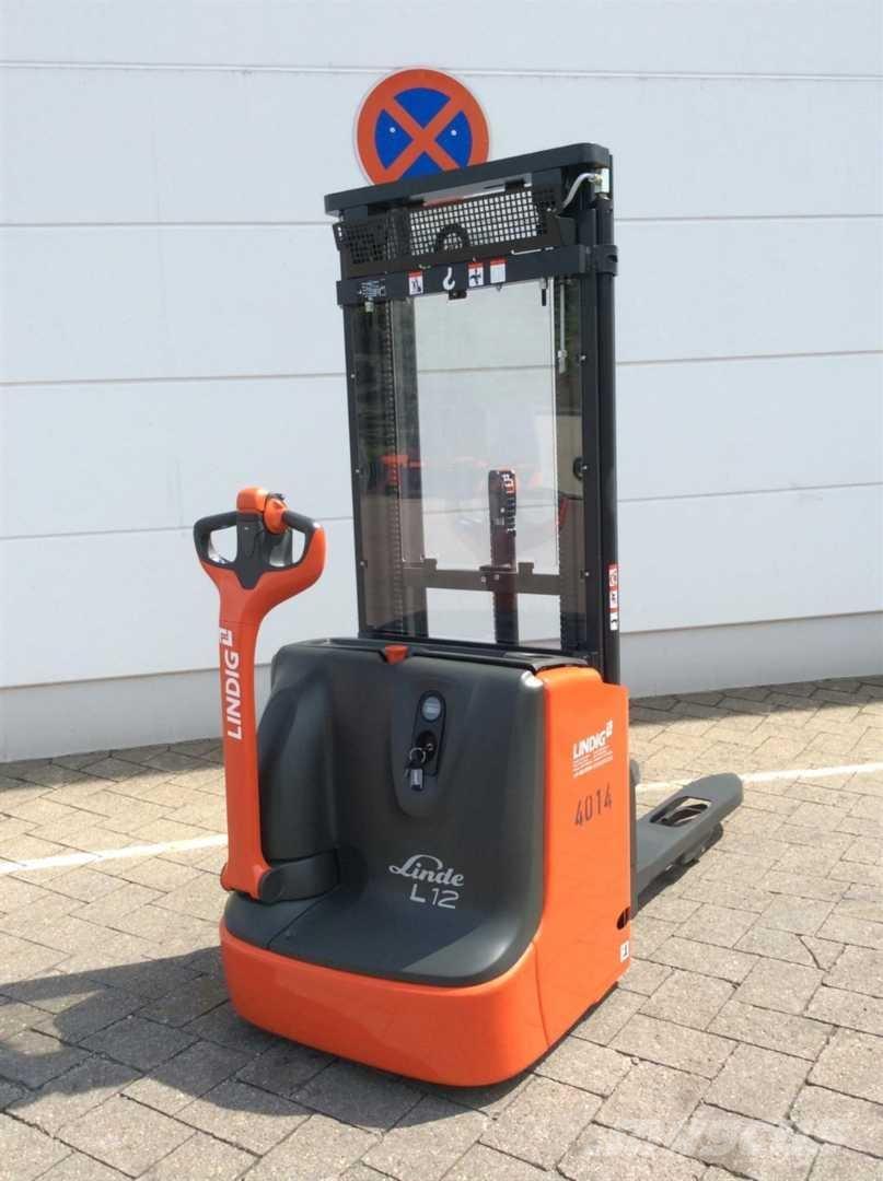 Linde L12I 自走式スタッカー
