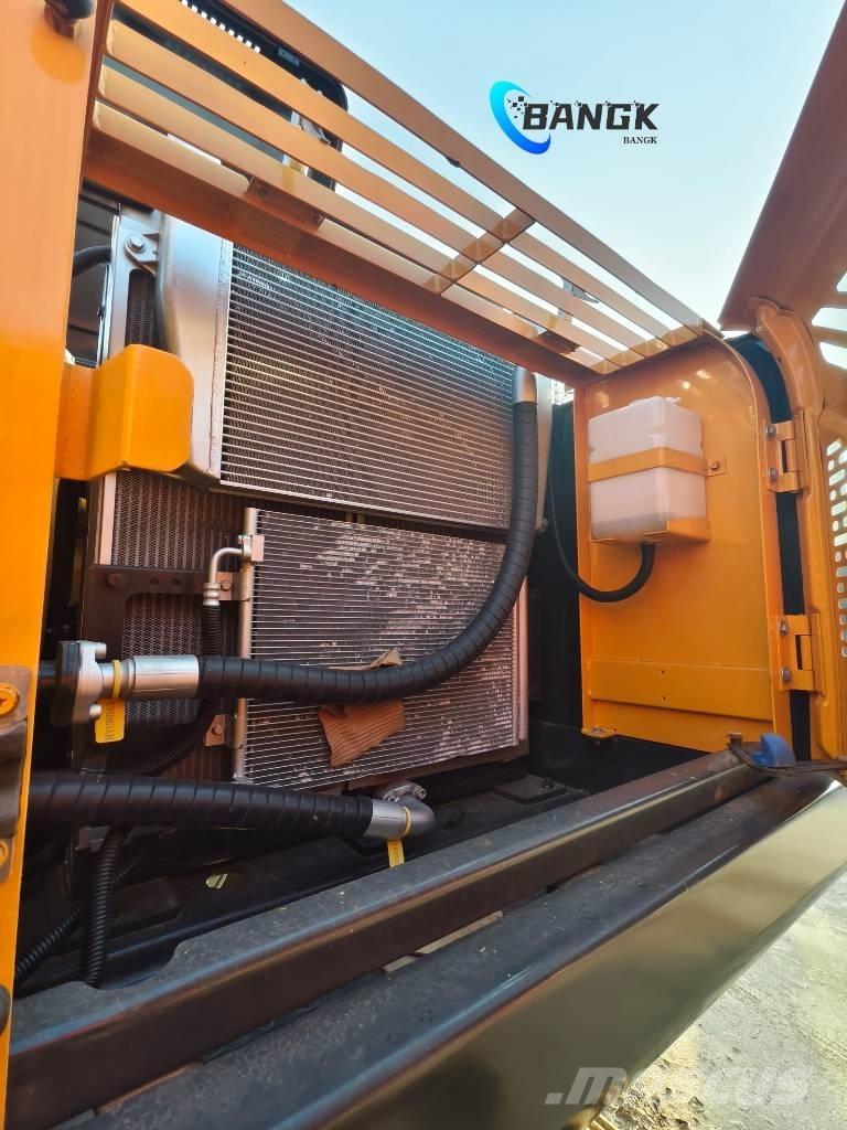 Hyundai 305LC-9T 大型油圧ショベル12t以上（パワーショベル・ユンボ）