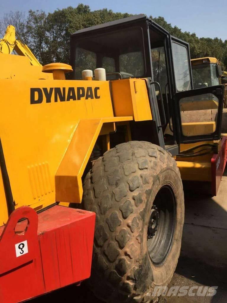 Dynapac CA 25 D 振動ローラ