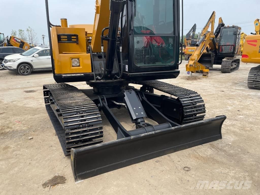 Sany SY 95 C 大型油圧ショベル12t以上（パワーショベル・ユンボ）