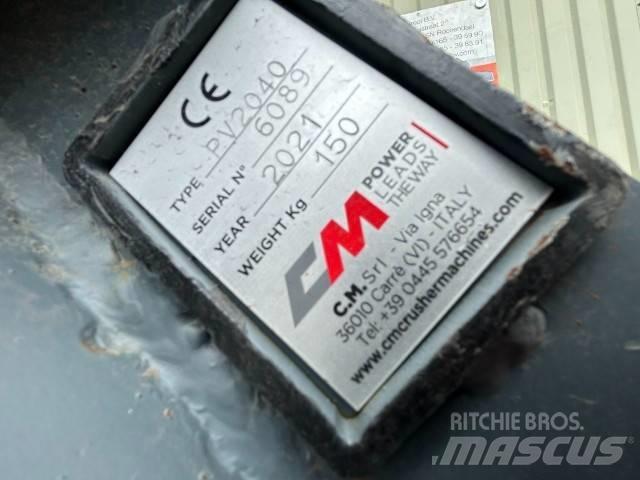  Trilblok CW 0 振動式パイルドライバー