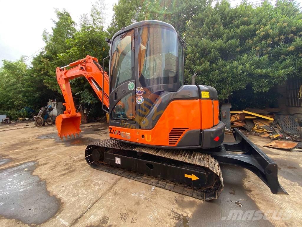Hitachi ZX 65 U ミニ油圧ショベル 7t以下（ミニユンボ・ミニディガー）