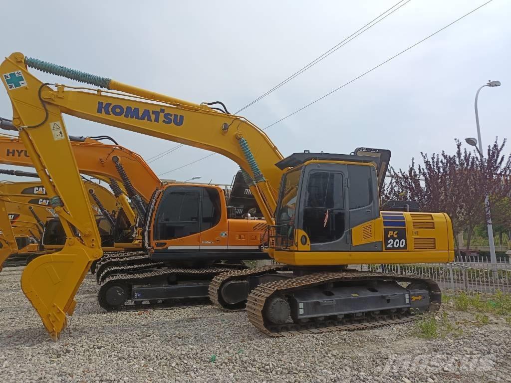 Komatsu PC 200 大型油圧ショベル12t以上（パワーショベル・ユンボ）