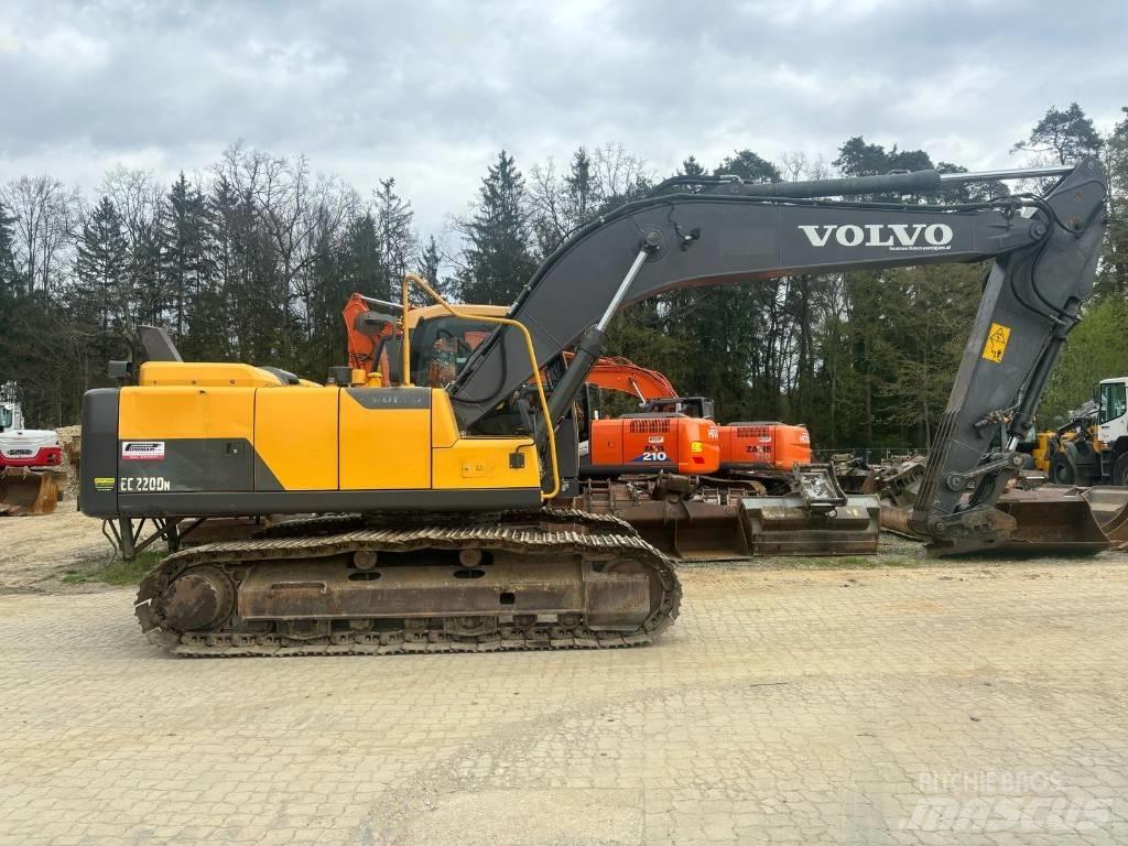 Volvo EC 220 D 大型油圧ショベル12t以上（パワーショベル・ユンボ）