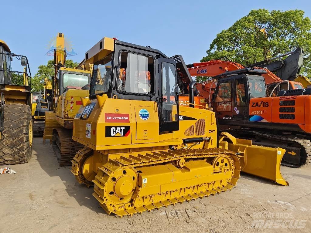 CAT D5K ブルドーザー