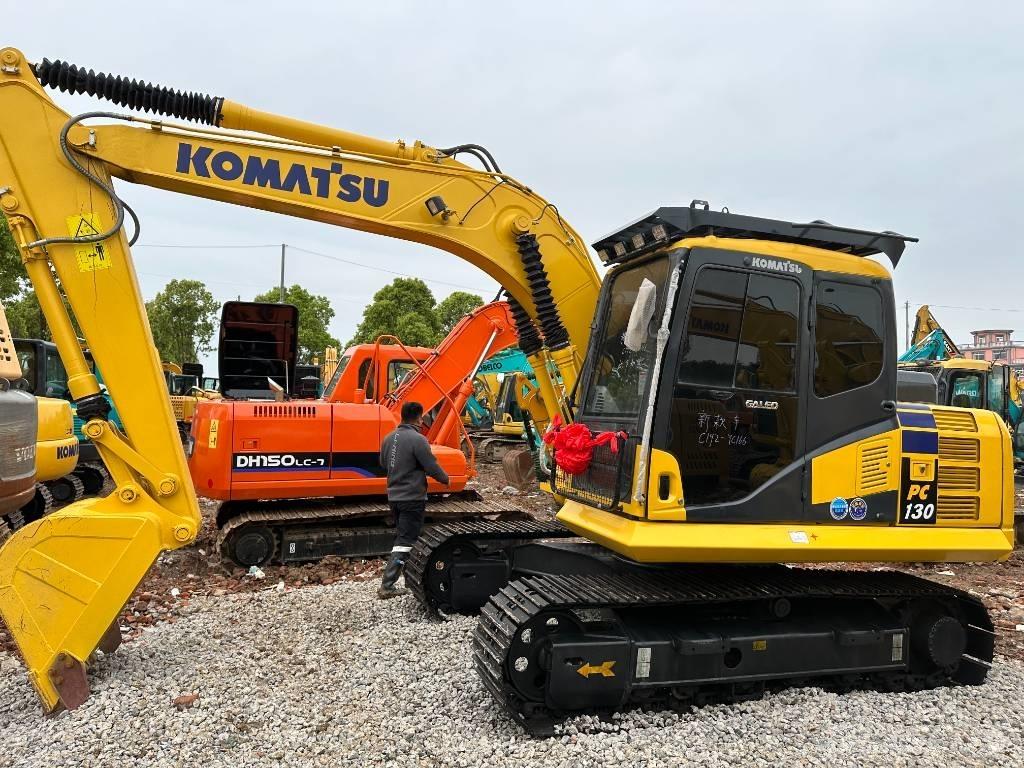 Komatsu PC 130 中型油圧ショベル 7ｔ-12ｔ（ユンボ・パワーショベル・バックホー）