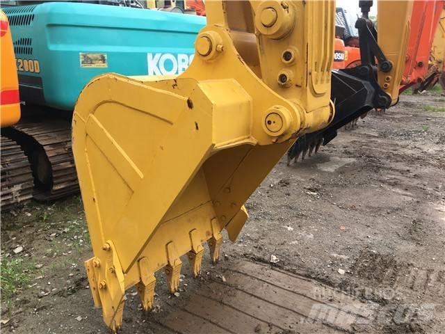 Komatsu PC 200-8 大型油圧ショベル12t以上（パワーショベル・ユンボ）