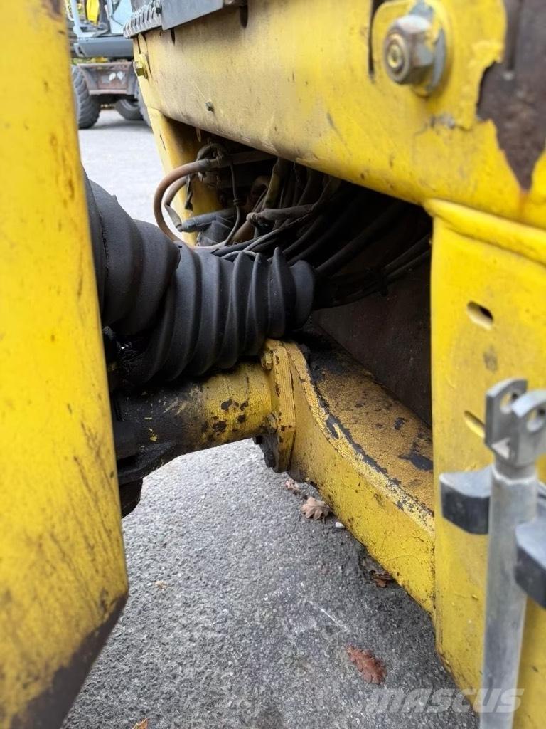 Bomag BW 135 AD タンデムローラ