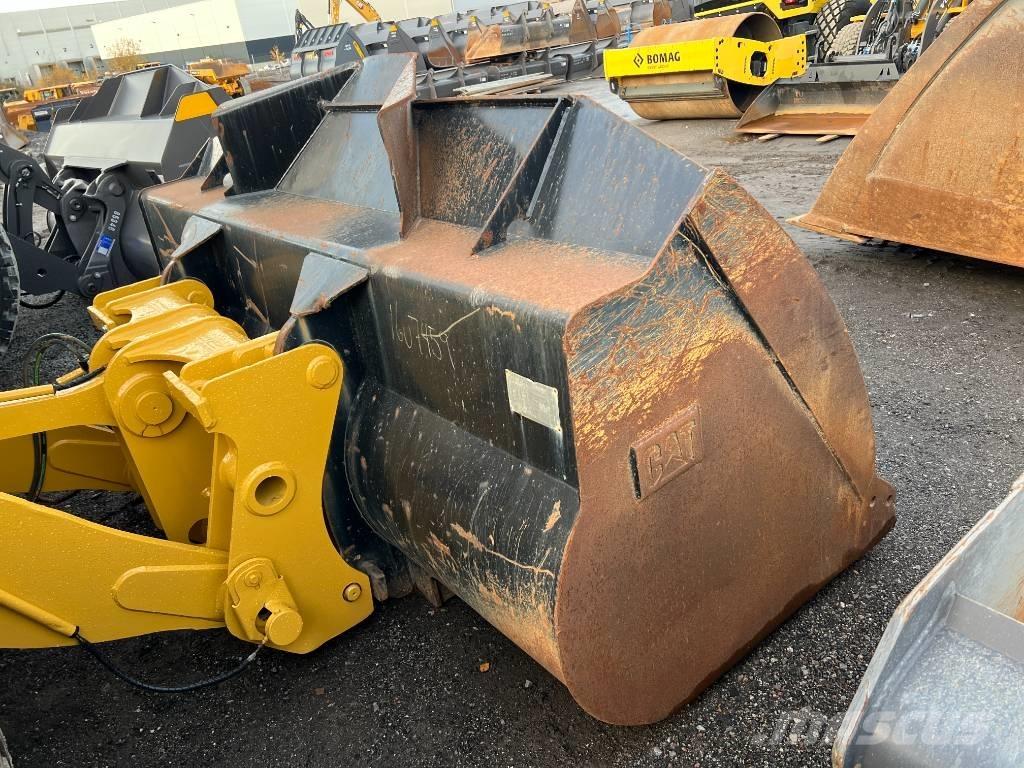 CAT 938M ホイールローダー・タイヤショベル