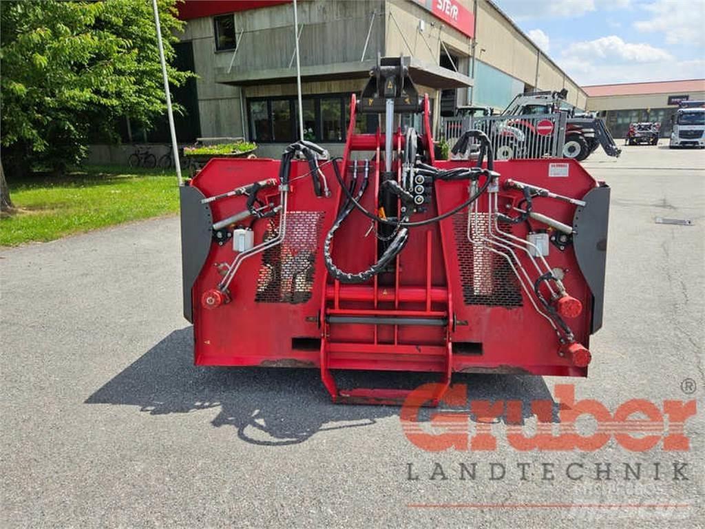 Gruber D 2400 W サイロアンローダー