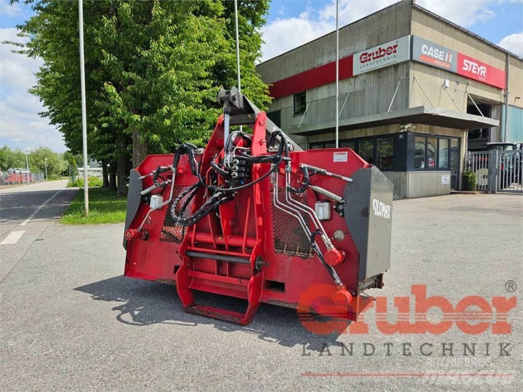 Gruber D 2400 W サイロアンローダー