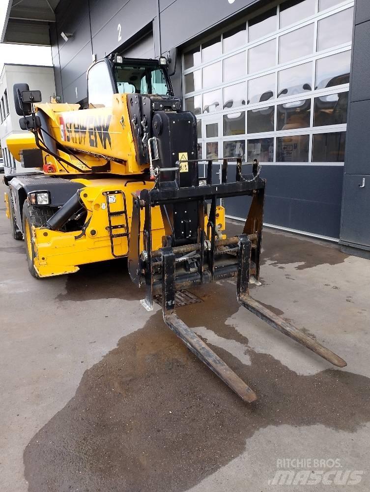 JCB Roto 5.55-210 R テレスコーピックハンドラー