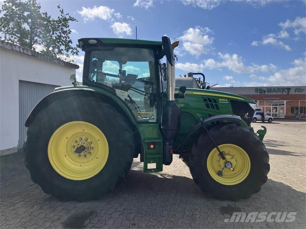 John Deere 6155R トラクター