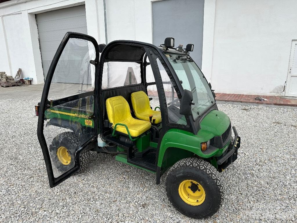 John Deere Gator HPX バギー