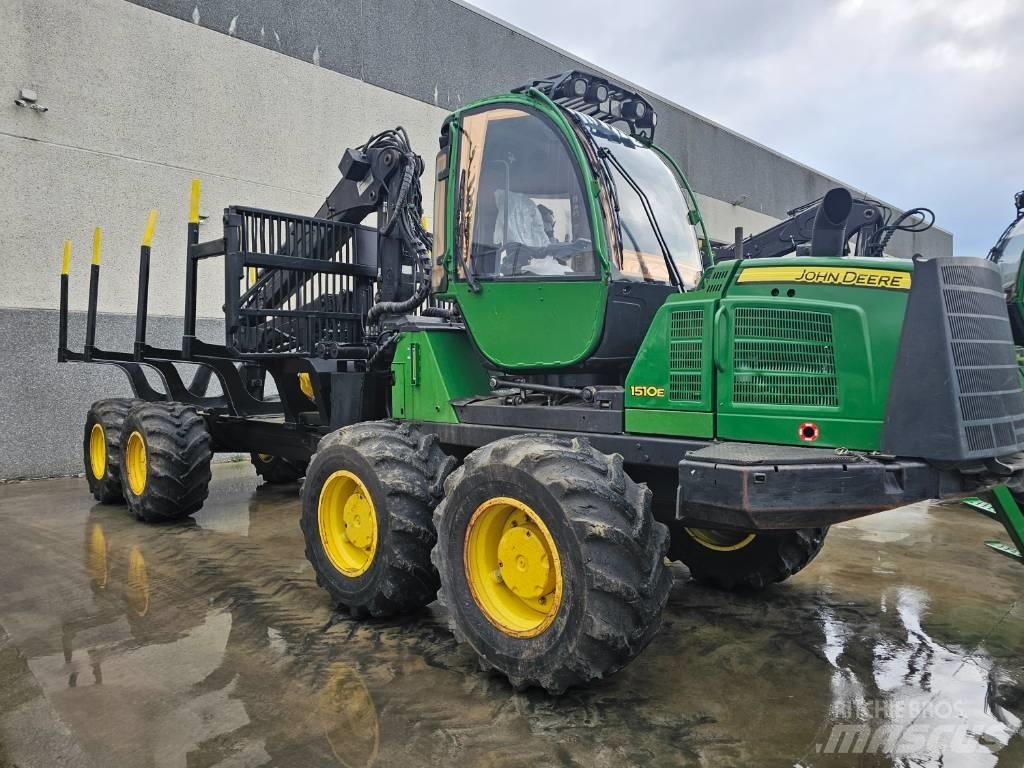 John Deere 1510 E フォワーダー