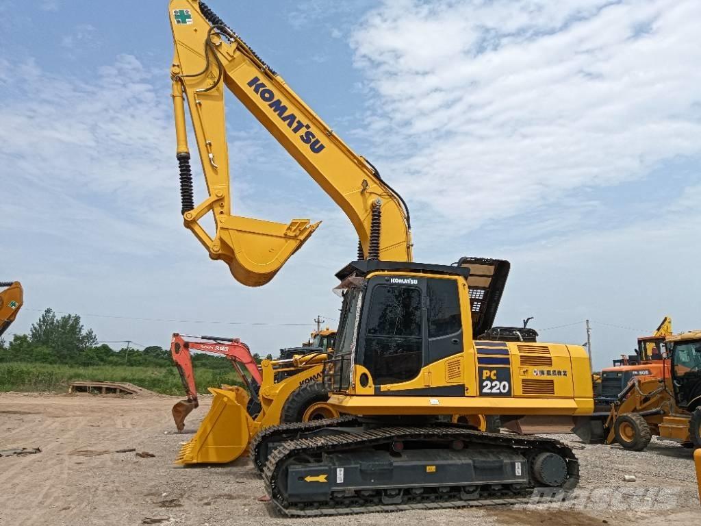 Komatsu PC 220-8 大型油圧ショベル12t以上（パワーショベル・ユンボ）