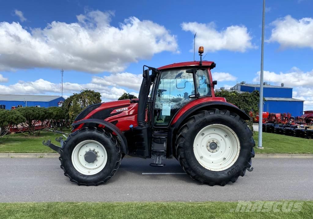Valtra T 234 A トラクター