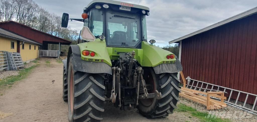 CLAAS Arion 410 トラクター