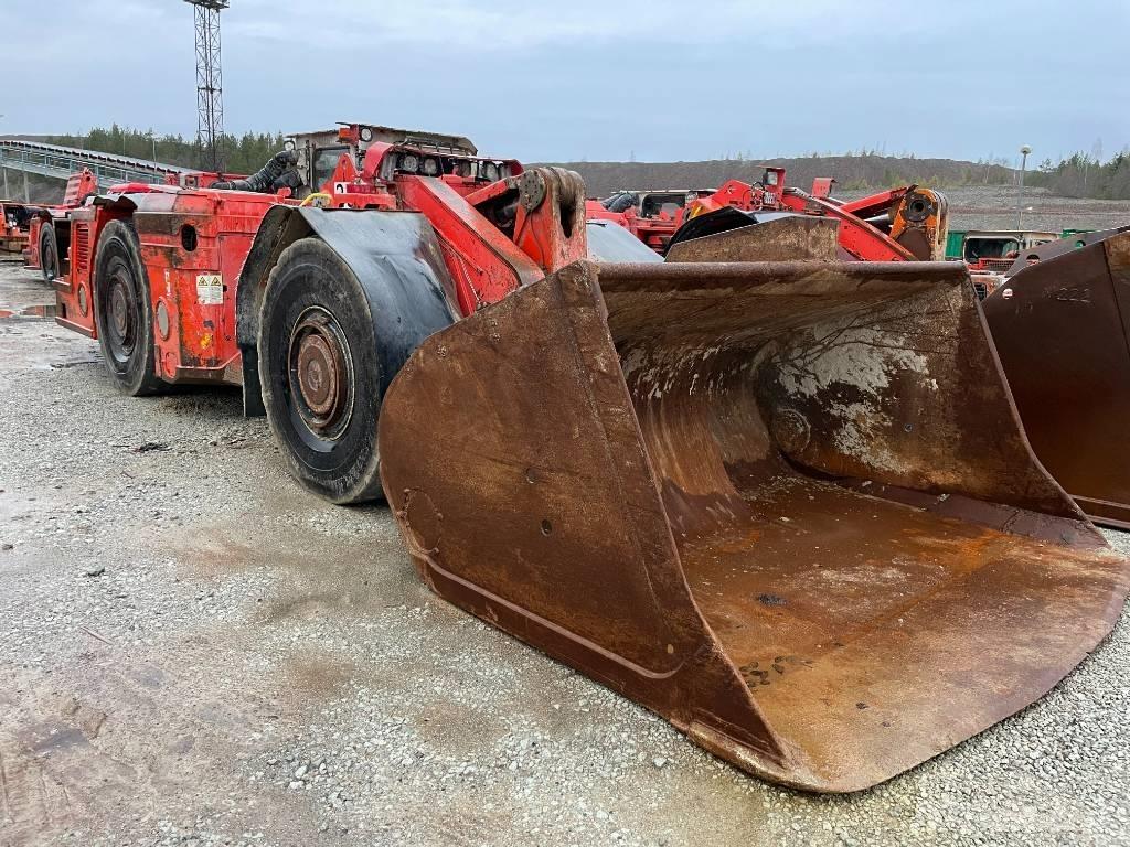 Sandvik LH 410 地下ローダー