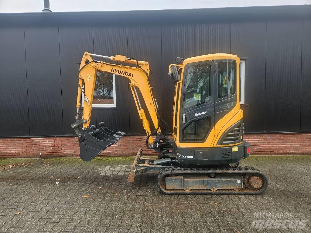 Hyundai Robex 25-9 ミニ油圧ショベル 7t以下（ミニユンボ・ミニディガー）