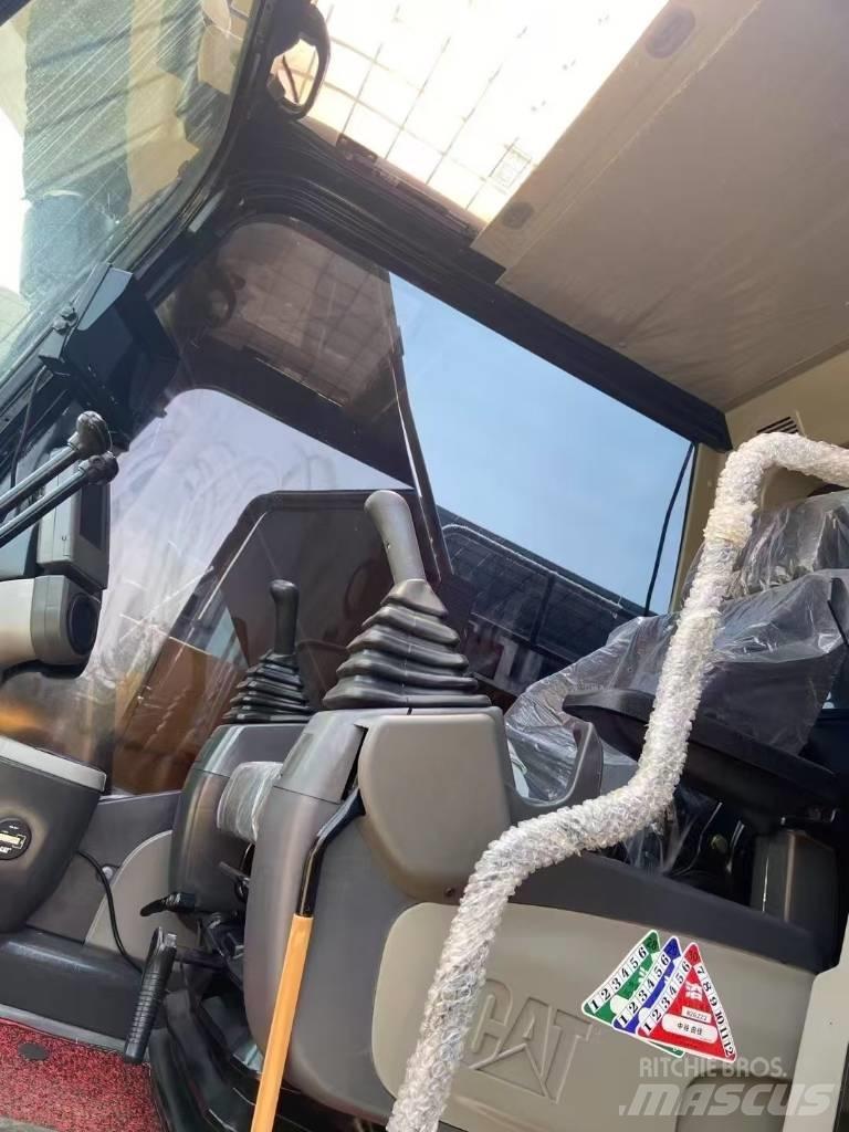 CAT 320D2L 大型油圧ショベル12t以上（パワーショベル・ユンボ）