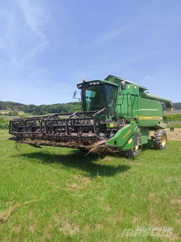 John Deere 9540 CWS コンバイン