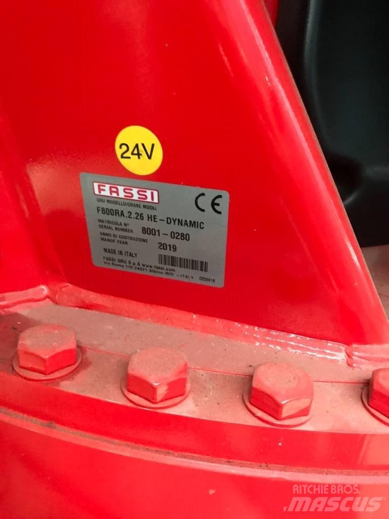 Fassi F 800 RA 2.26 ローダークレーン
