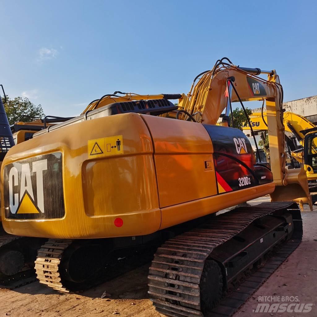 CAT 320 D 大型油圧ショベル12t以上（パワーショベル・ユンボ）