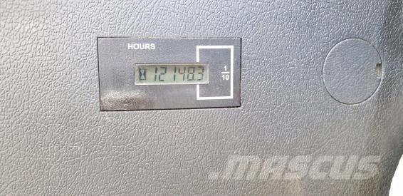 Hyundai HX 300 大型油圧ショベル12t以上（パワーショベル・ユンボ）