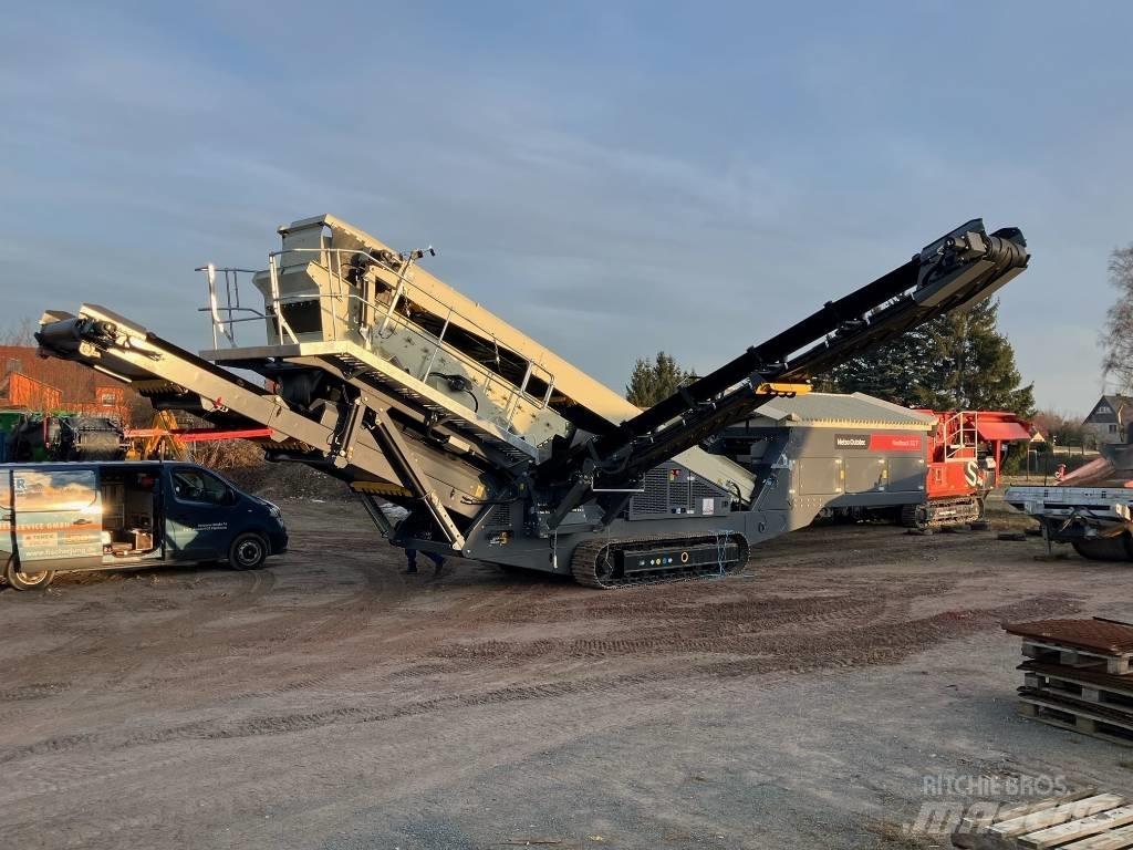 Metso S3.7 自走式スクリーン