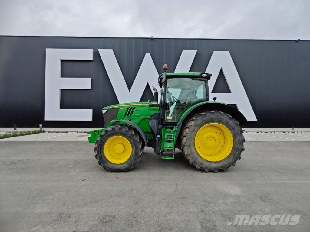 John Deere 6215 R トラクター