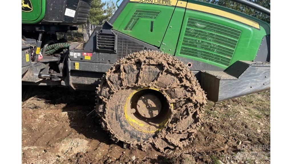 John Deere 1070 G ハーベスター