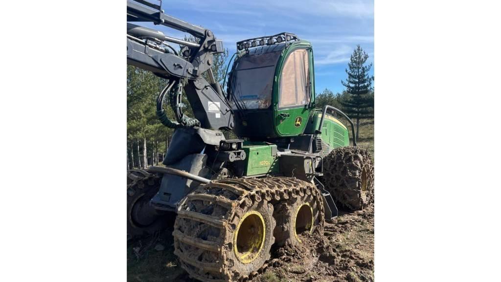 John Deere 1070 G ハーベスター
