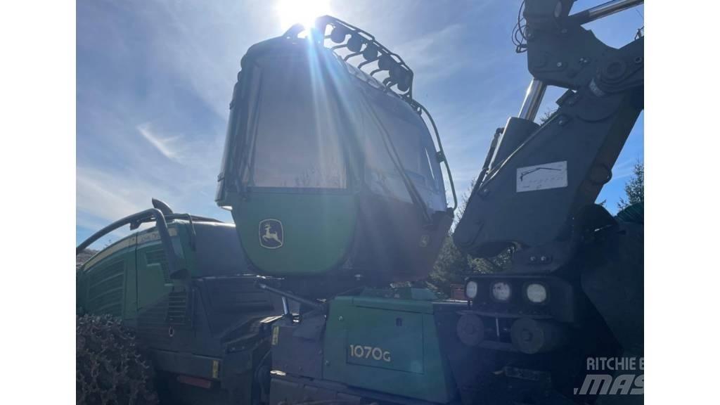 John Deere 1070 G ハーベスター