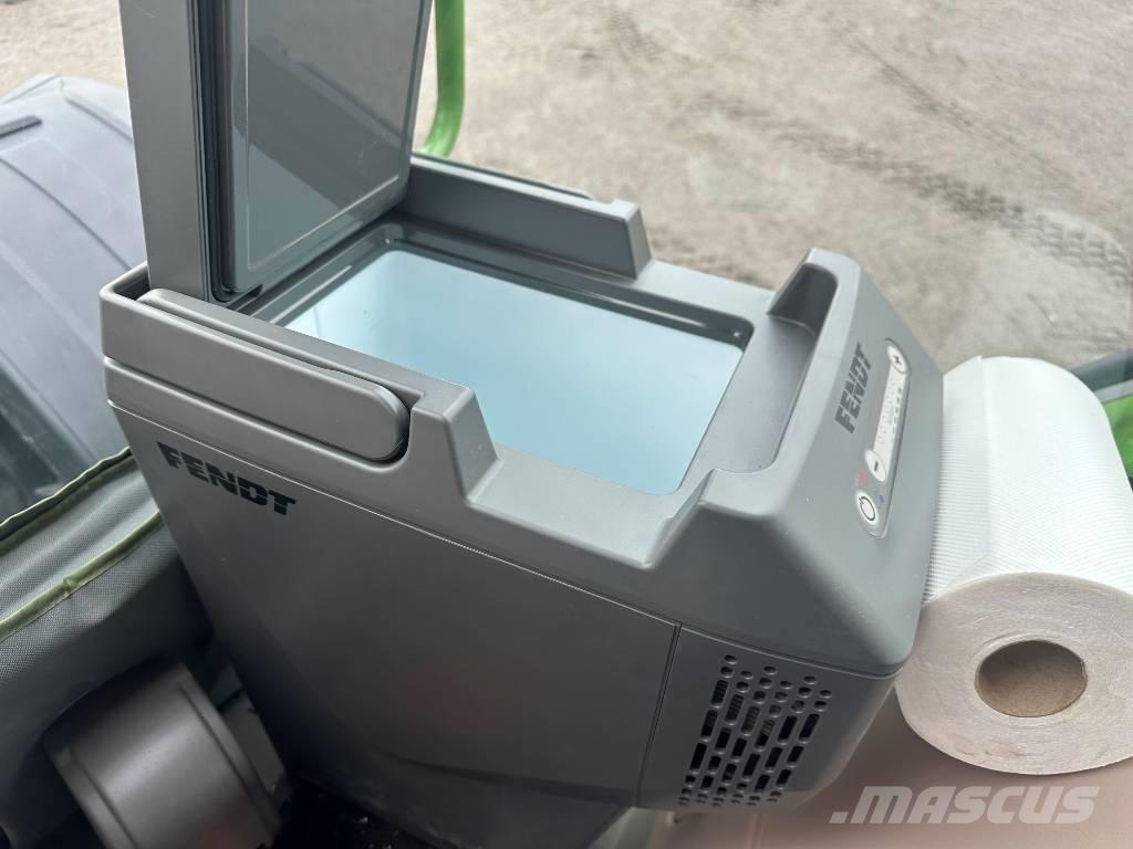 Fendt 728 Gen 7 トラクター