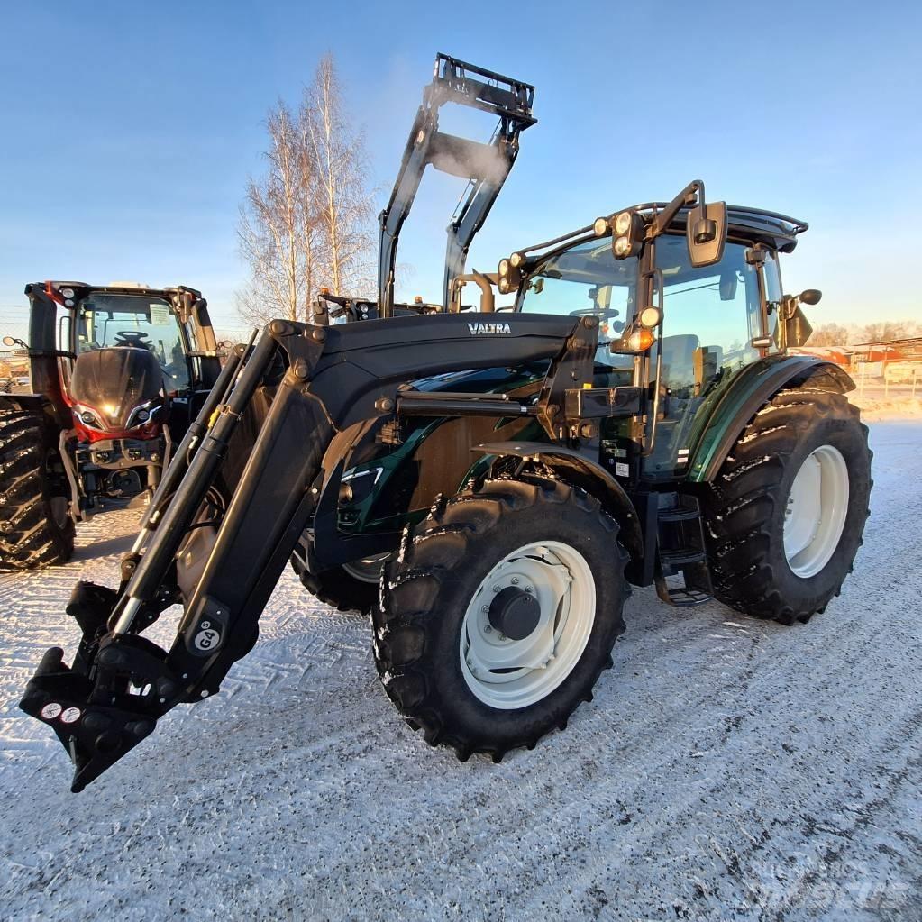 Valtra A114 MH4+L トラクター