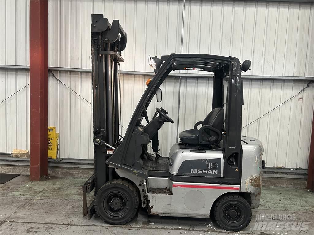 Nissan Y1D1A18Q ディーゼル・軽油
