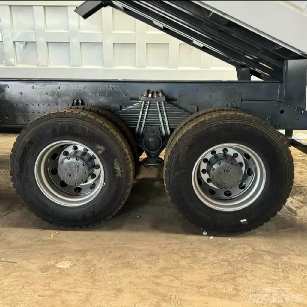 Howo 371 8x4 ダンプ