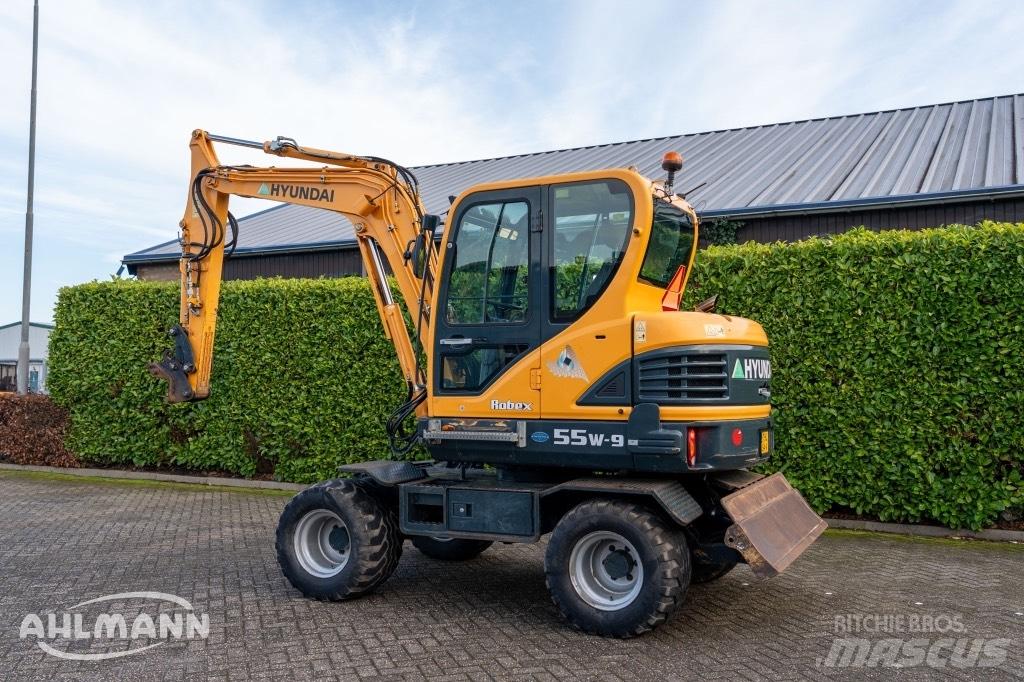 Hyundai R55W-9A ホイール式油圧ショベル（パワーショベル・ユンボ・バックホー）