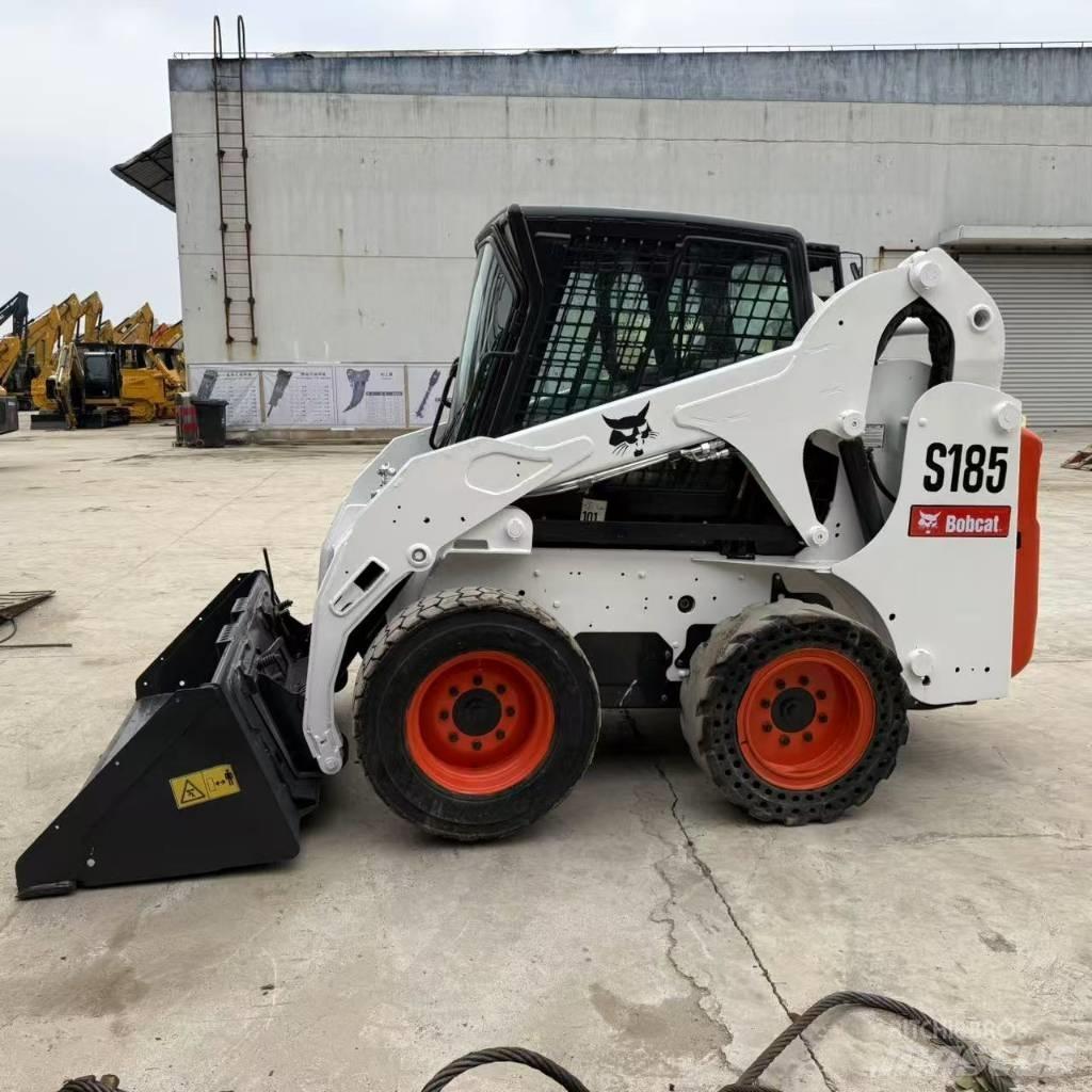 Bobcat S 185 スキッドステアローダー