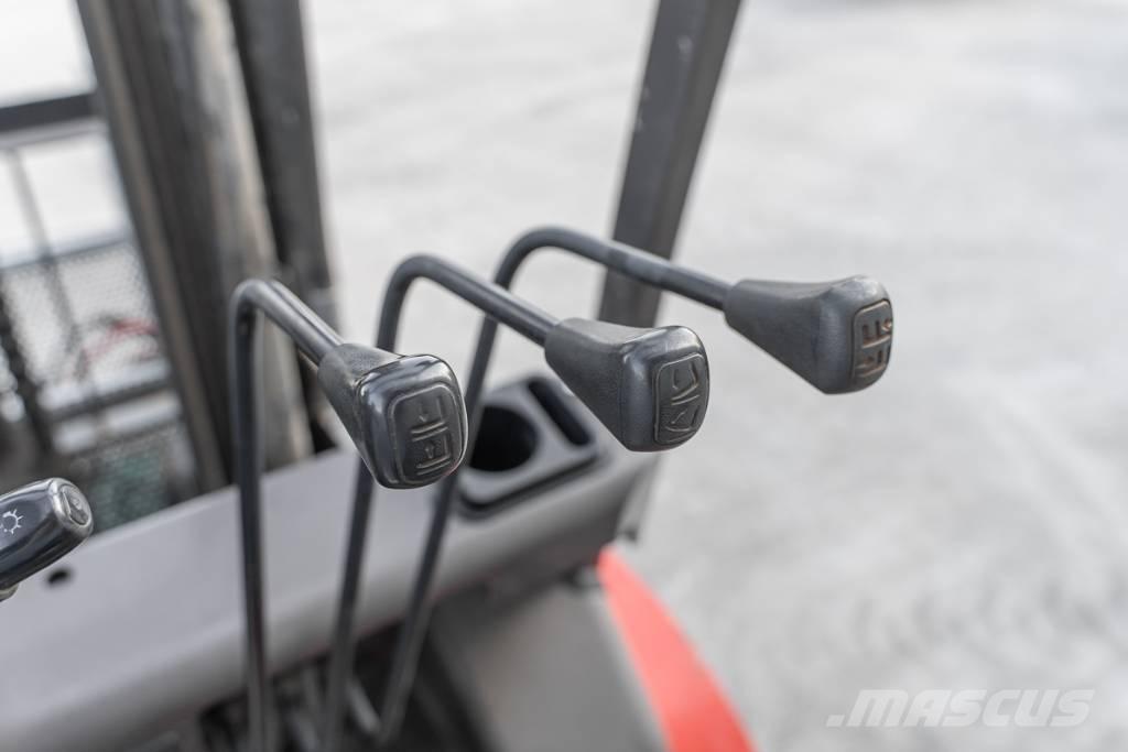 Manitou ME 425 バッテリーフォークリフト