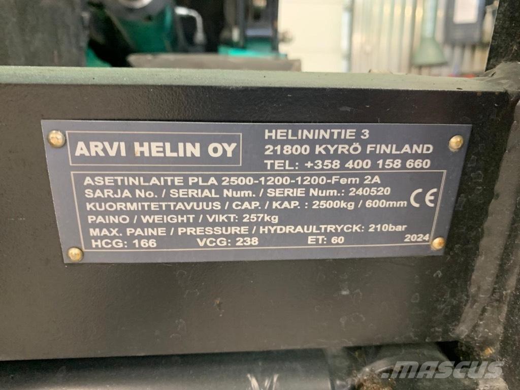 Mitsubishi FD 25 N2 ディーゼル・軽油