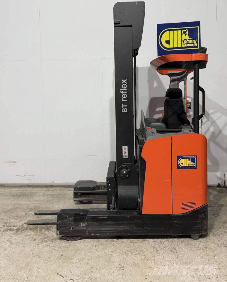BT truck RRE 200HE リーチフォークリフト