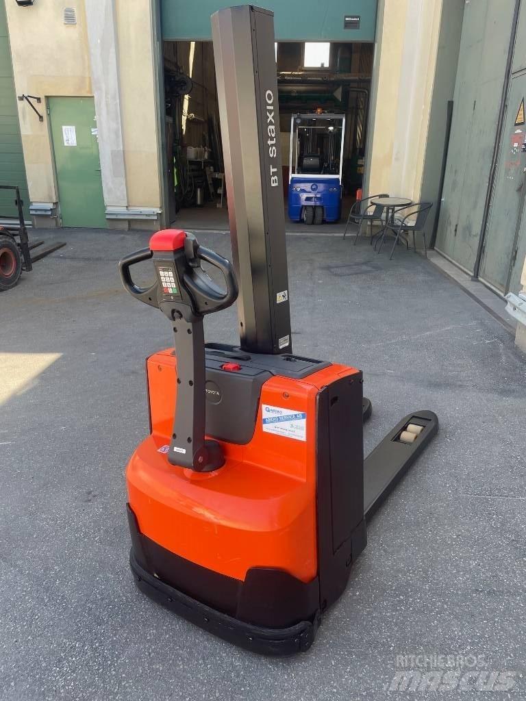 BT SWE080L ウォーキンフォークリフト