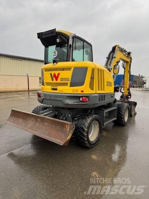 Wacker Neuson EW 65 ホイール式油圧ショベル（パワーショベル・ユンボ・バックホー）