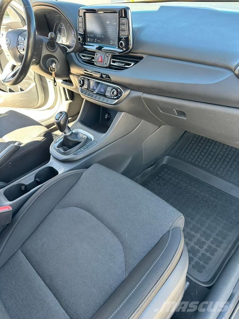 Hyundai I30 自動車