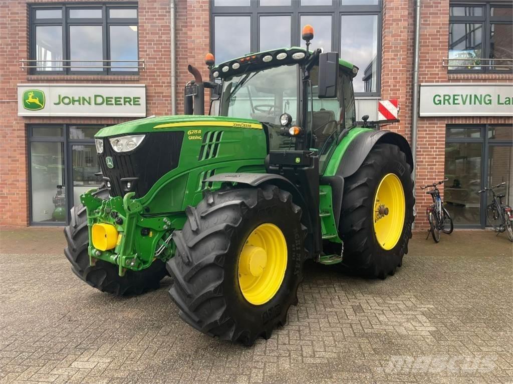 John Deere 6215R トラクター