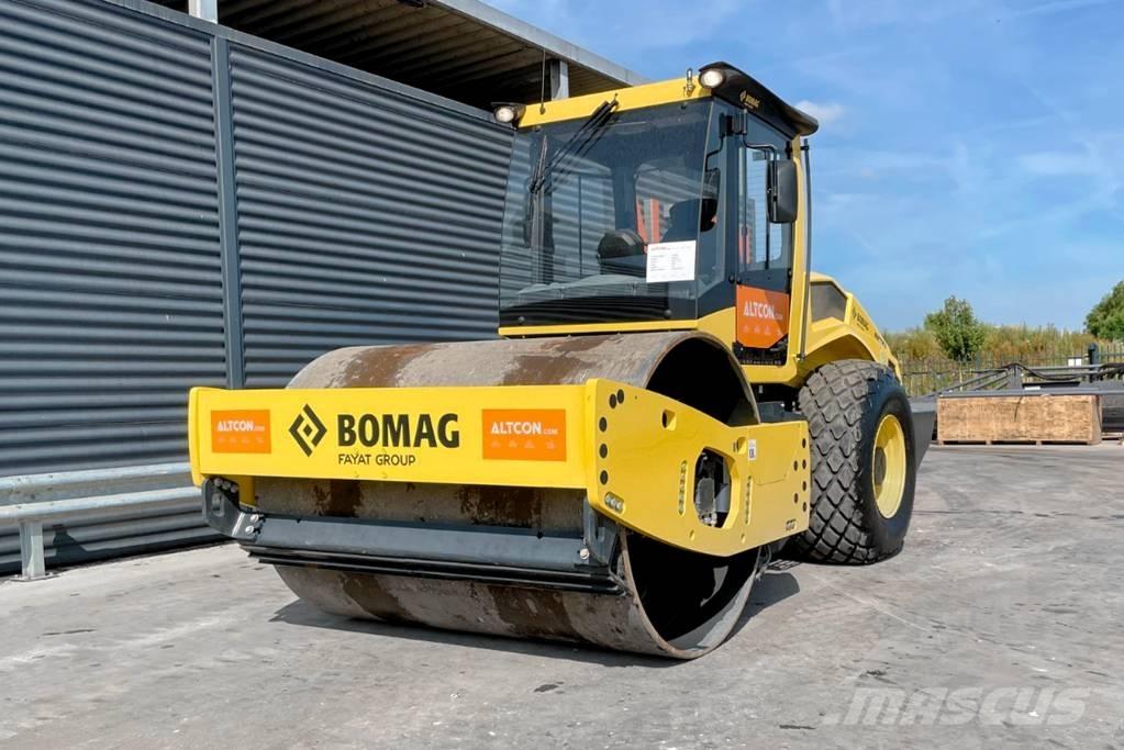 Bomag BW 213 D-5 振動ローラ
