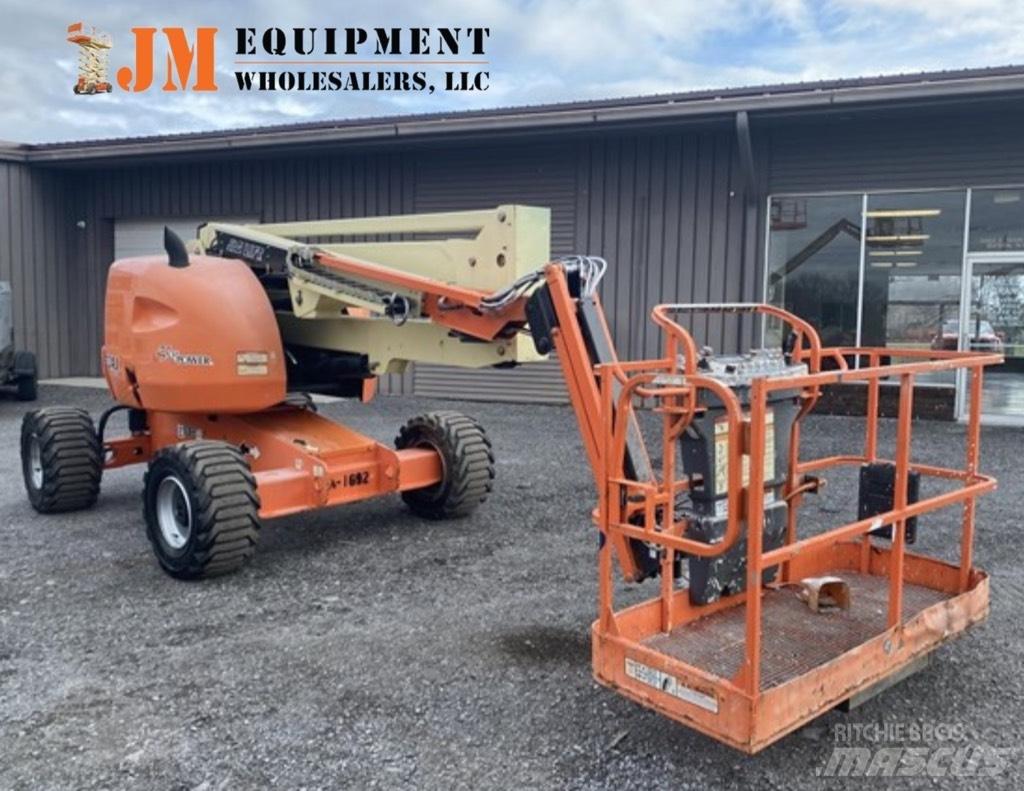 JLG 450 AJ ブームリフト　屈伸型