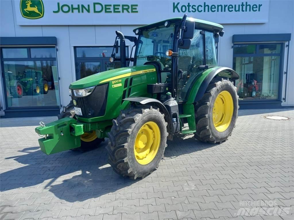 John Deere 5100M トラクター